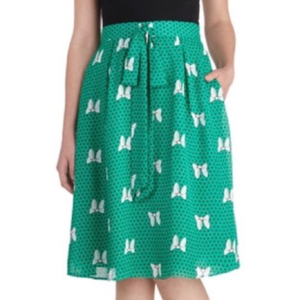 Modcloth skirt with bow print... so cute!