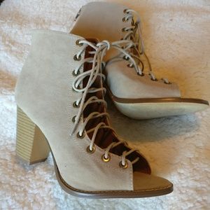 New Unworn Lace-up Heels