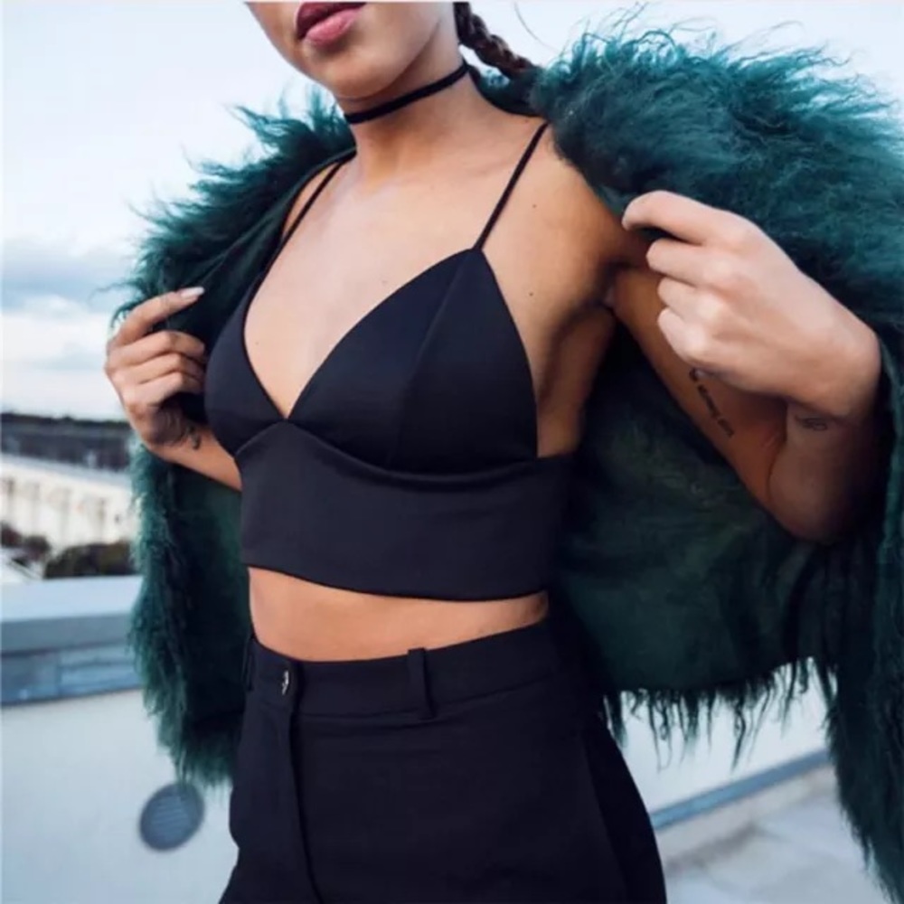 Cotton unpadded black v cut soft cropped top bra