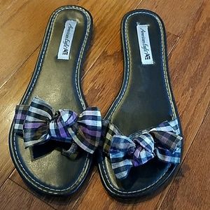 Bow sandals