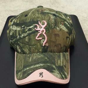 Womens camo browning hat