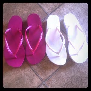 Pink & white flip flop bundle of 2
