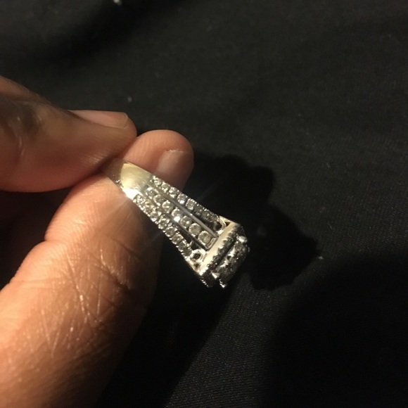 Diamond ring - Picture 4 of 8