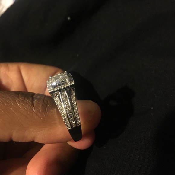 Diamond ring - Picture 5 of 8