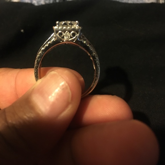 Diamond ring - Picture 6 of 8