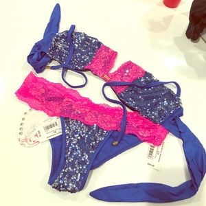 BNWT Beach Bunny two piece swimsuit!