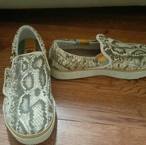 L.A.M.B.Gwen Stefani Slip On Sneakers Animal Print