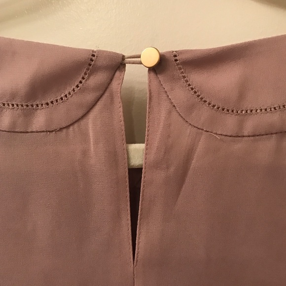 LOFT Shirt - Picture 5 of 5