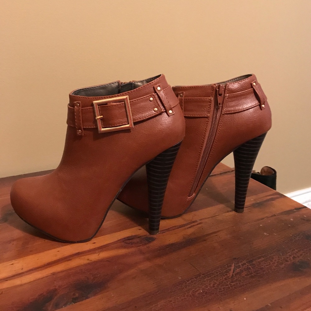 HOT! Ankle booties