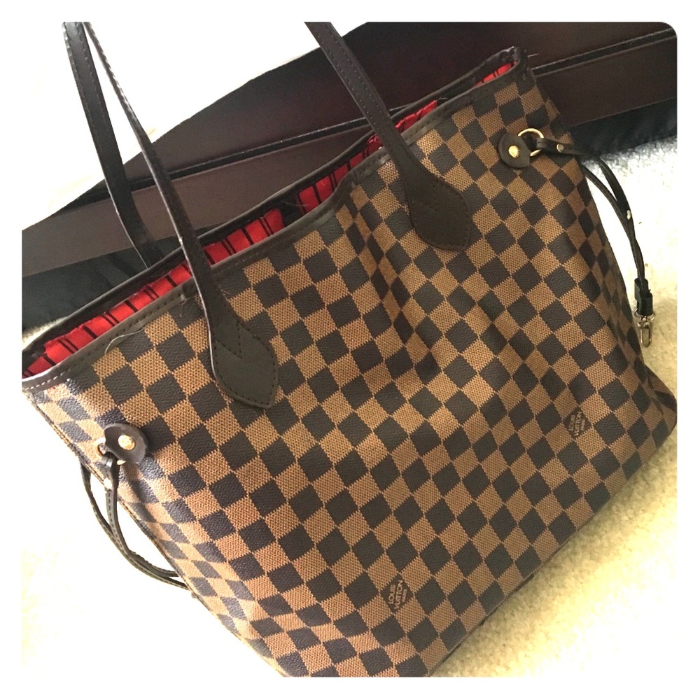 Louis Vuitton Neverfull