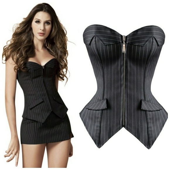 Dresses & Skirts - 2 piece pinstripe tuxedo skirt set