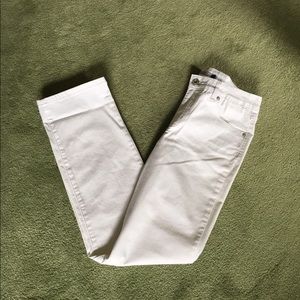 NWT Bandolino white Jeans Sz 10
