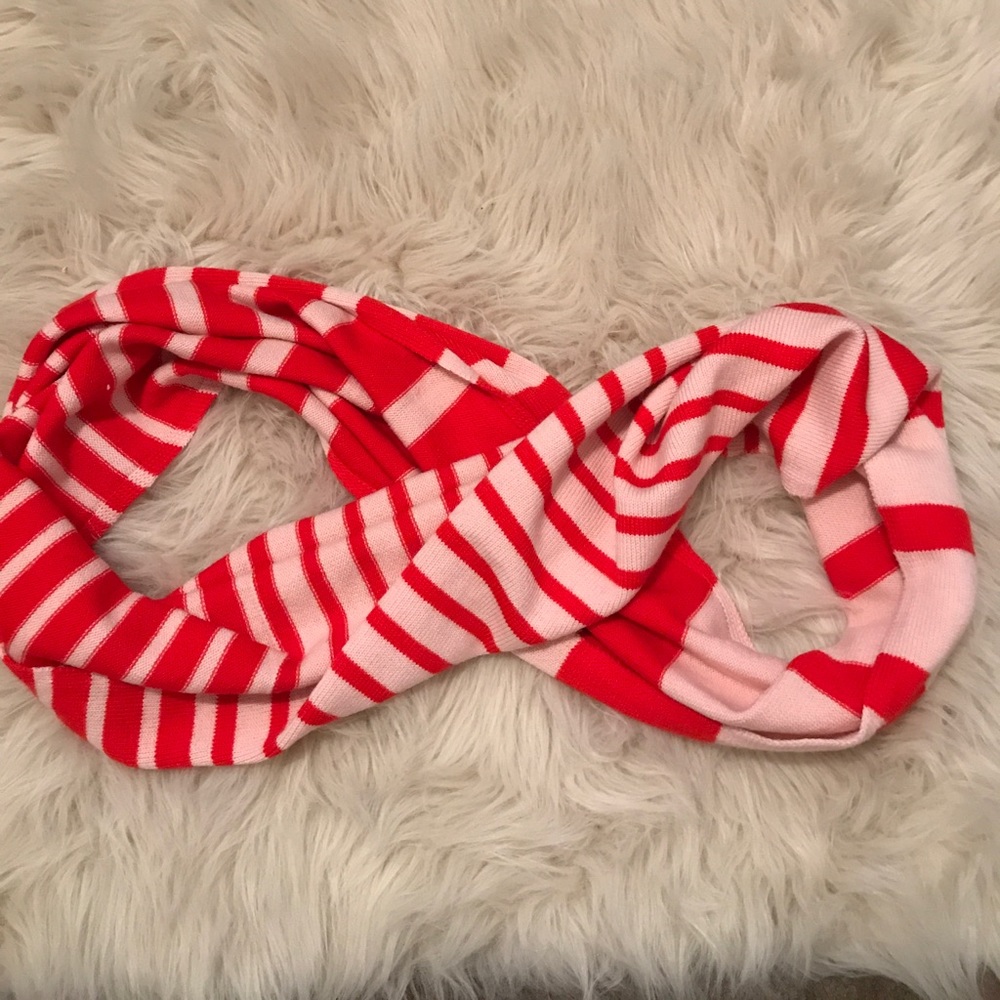 Kate spade infinity scarf