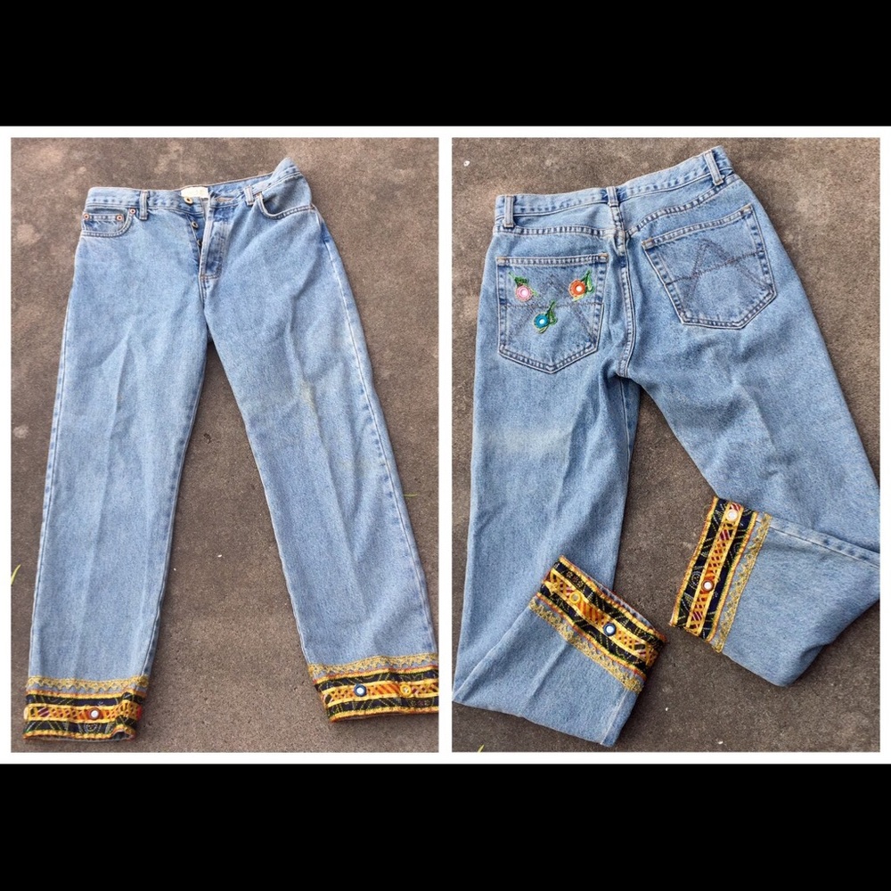 CACHE' EMBELLISHED BLING DENIM BLUE CROP JEANS 8