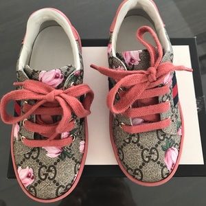 Toddler sneakers