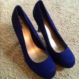 Fioni cobalt blue 4" heels.