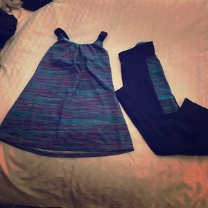 Matching workout top and crops