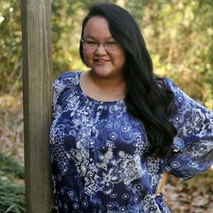 Meet your Posher, Leila