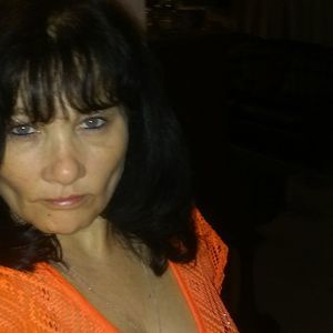 Meet your Posher, Eva