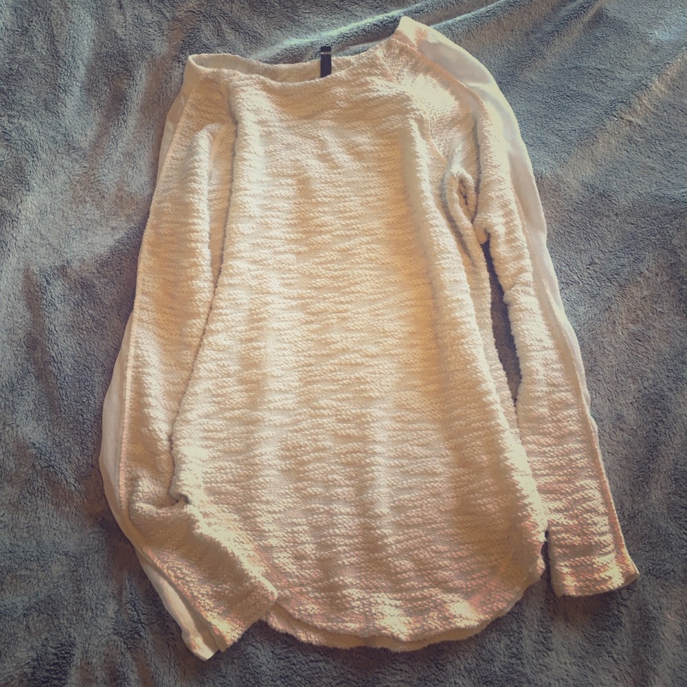 White tunic sweater