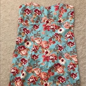 Floral strapless dress