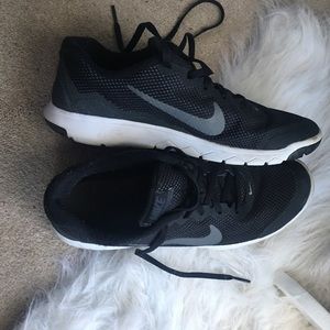 Nike flex running shoes