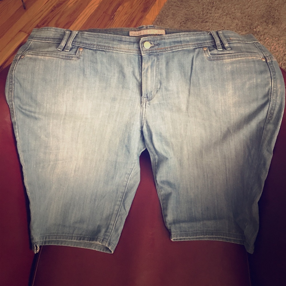 Old Navy Women's Bermuda Shorts