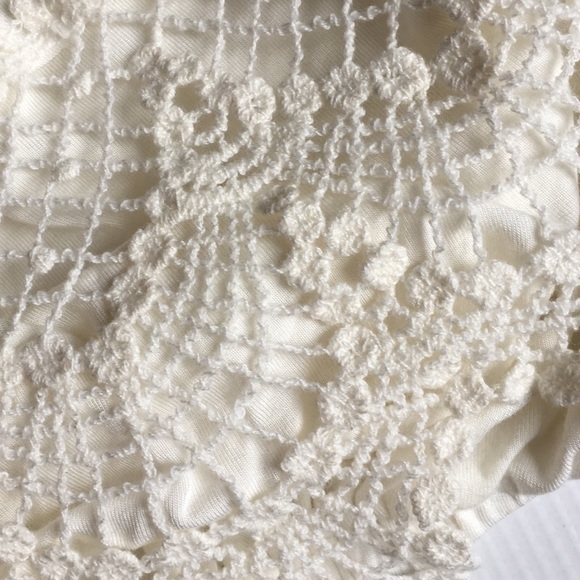 LAST ONE! STRAPLESS TUBE TOP WITH LACE - Picture 3 of 3