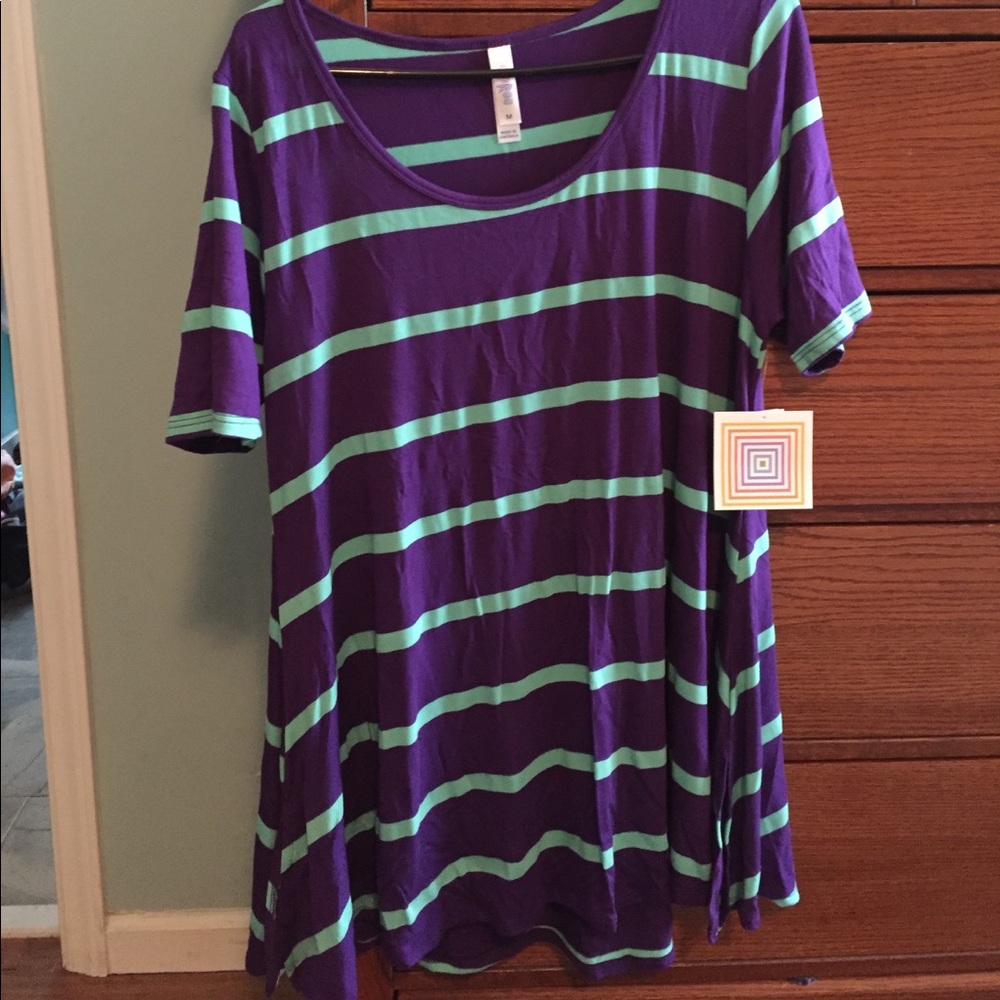 Lularoe perfect tee