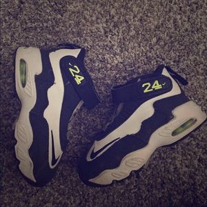 Gently used toddler nikes