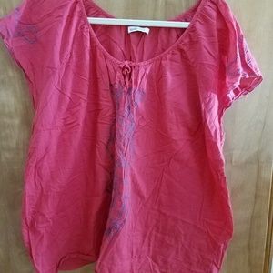Pretty pink flowy top with embroidery