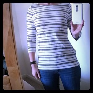 Small 3/4 sleeve white and navy stripped top