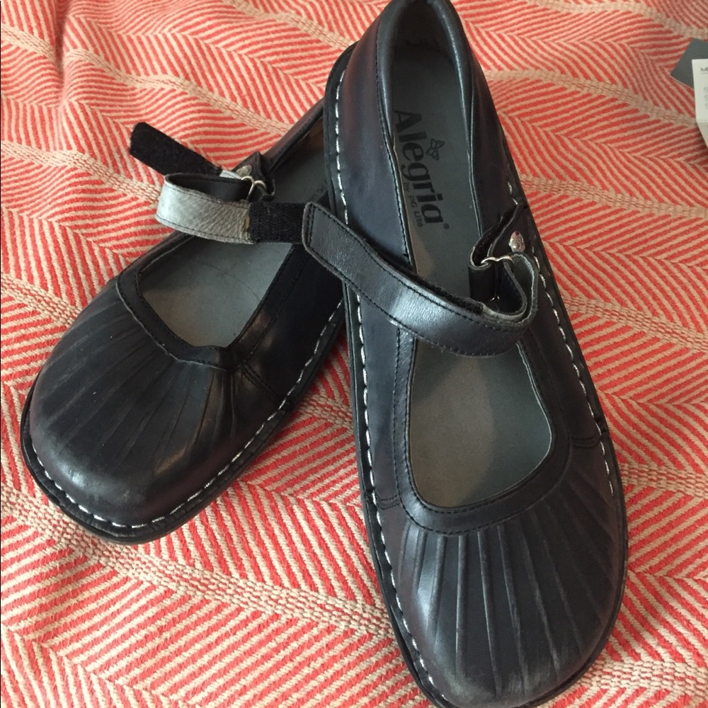Alegria belle grayish blue Mary Janes
