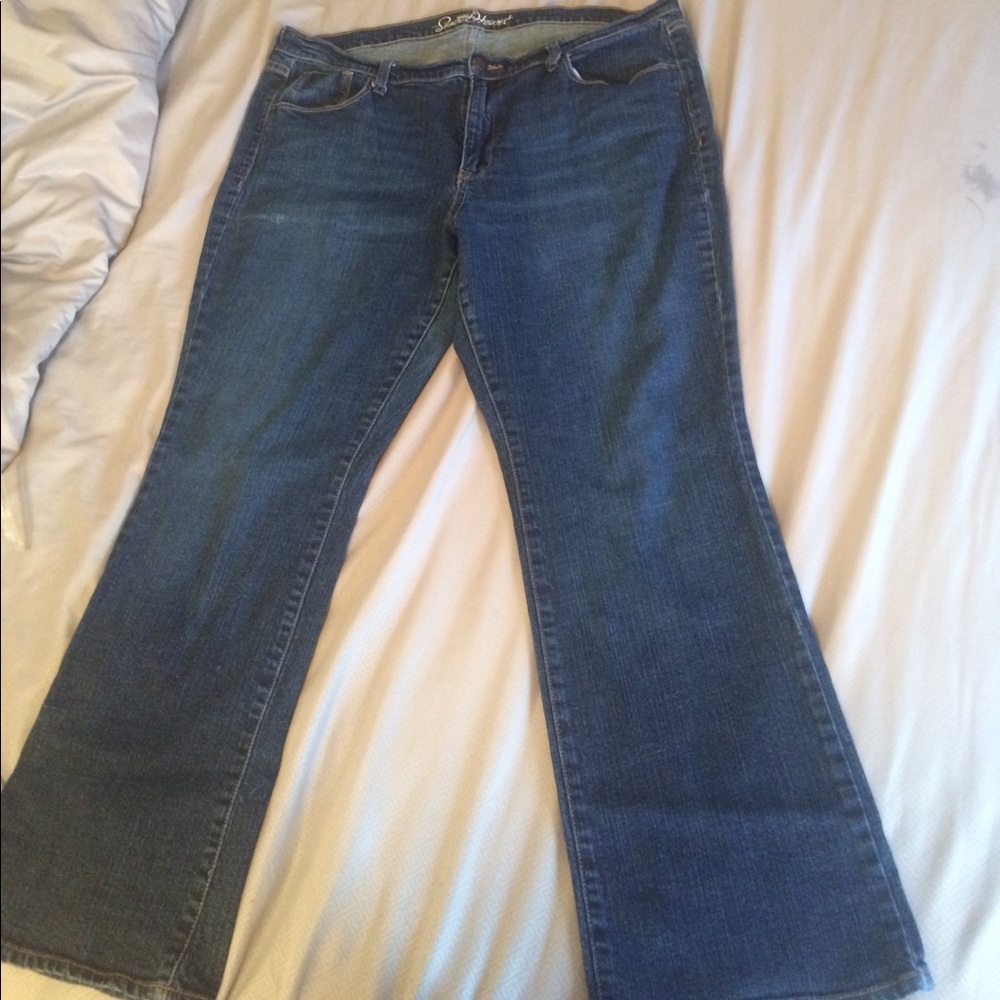 Old Navy Sweetheart boot cut jeans 16 short