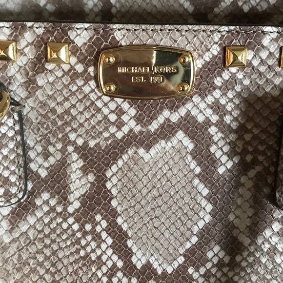 ❌SOLD❌ Rare Michael Kors Snake Skin Print Bag - Picture 2 of 5