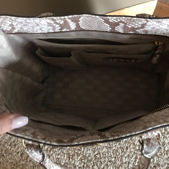 ❌SOLD❌ Rare Michael Kors Snake Skin Print Bag - Picture 3 of 5