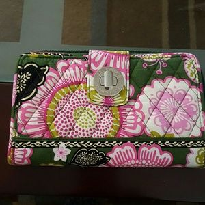 NWT Vera Bradley turn lock wallet in Oliva Pink NWT Vera Bradley turn lock wallet in Oliva Pink