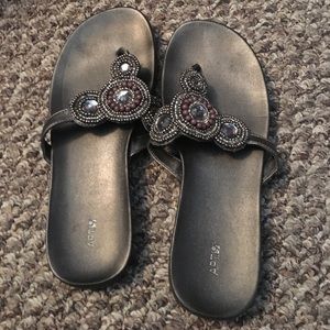 Apt. 9 sandals size 6 1/2