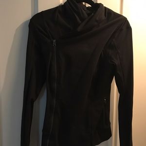 Lululemon jacket size 4. Great condition