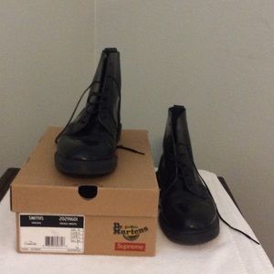 Dr. Martens Arthur 6 Eye Boot