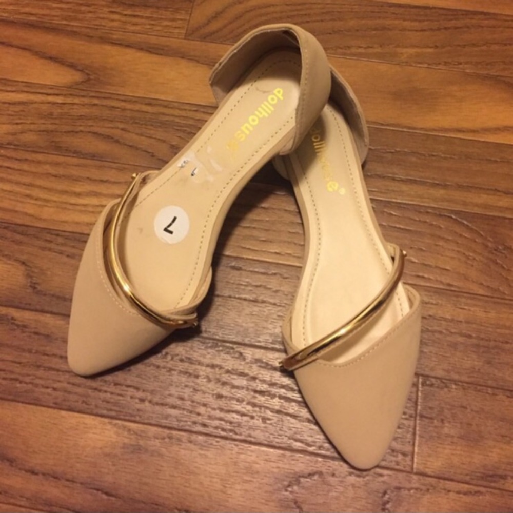 Size 7 /7.5 Dollhouse flats