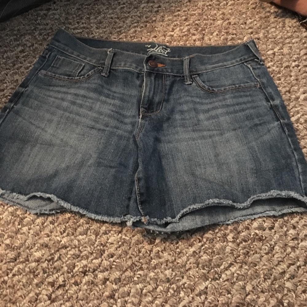 Old Navy shorts size 4