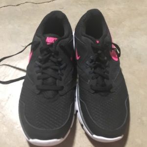 Nike running shoes, NWOT