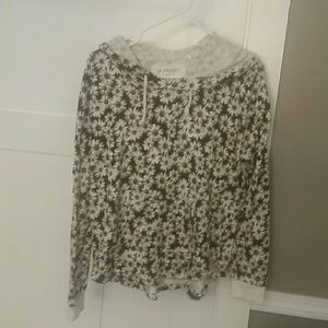 Hooded knit shirt