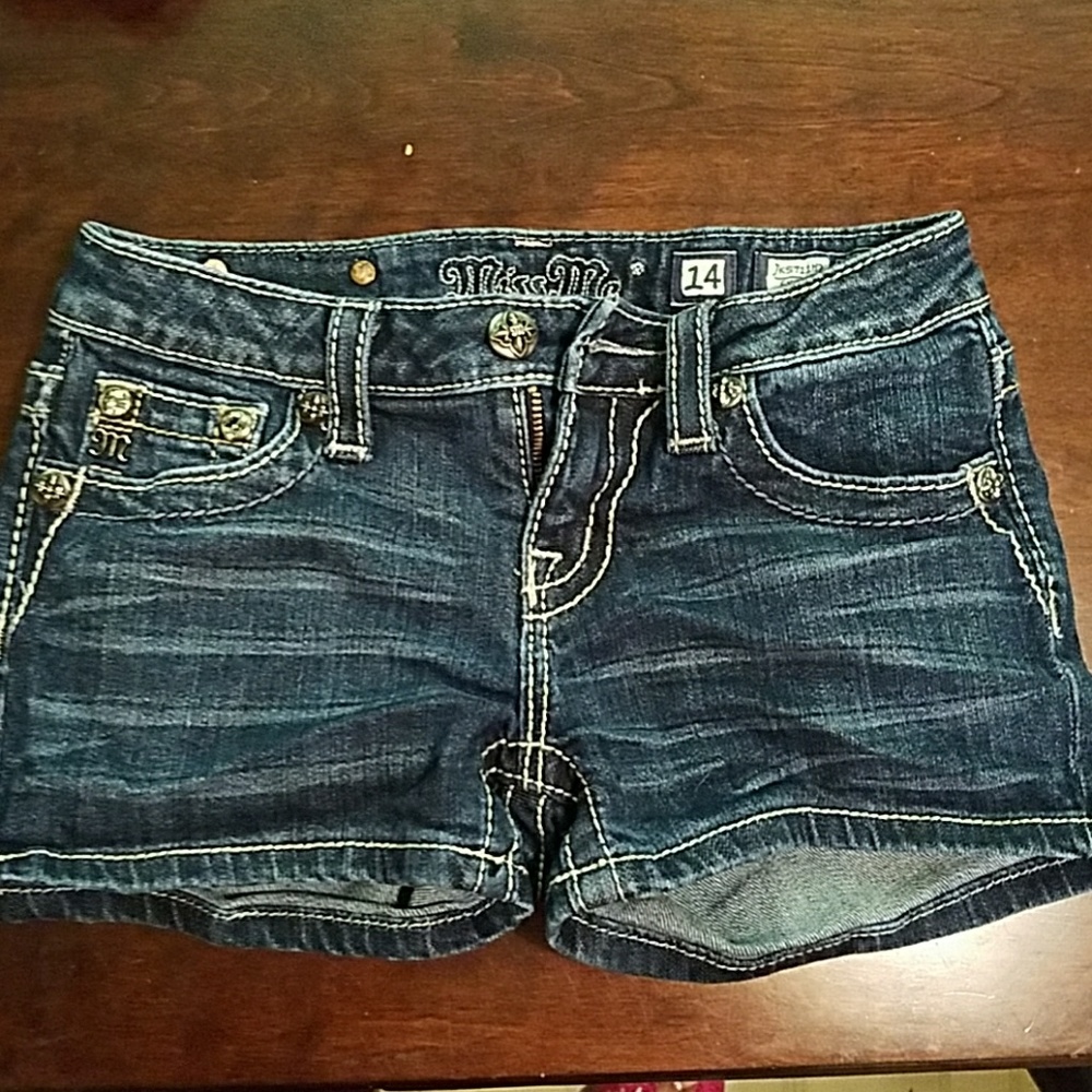 💓💓Miss Me Jean Shorts Girls size 14💓💓