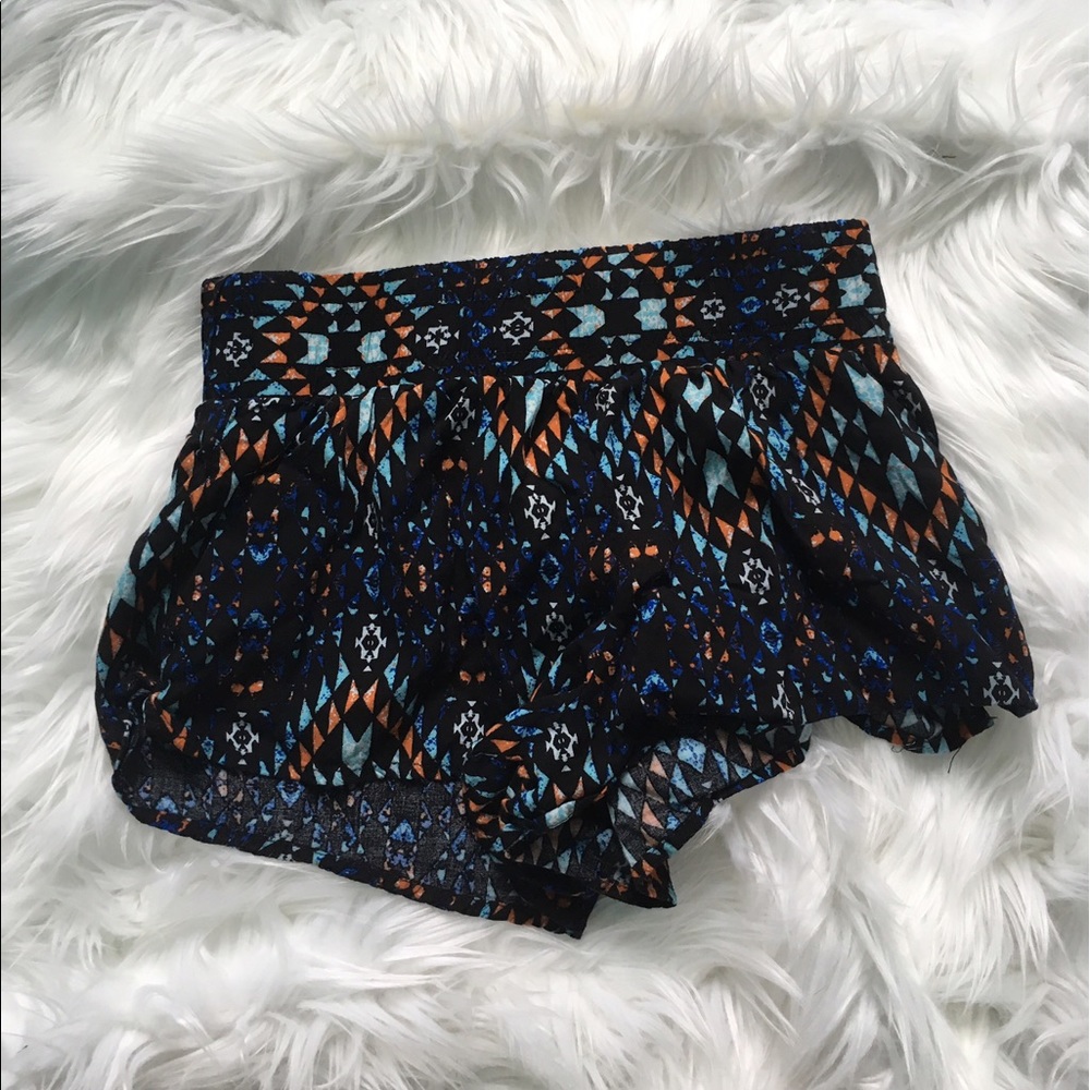 Shorts (women's or girls)