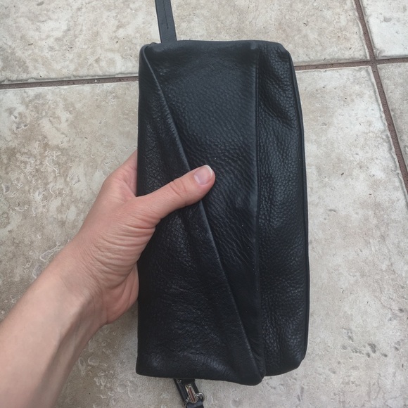 Kenneth Cole Reaction black Leather Clutch - Picture 6 of 6