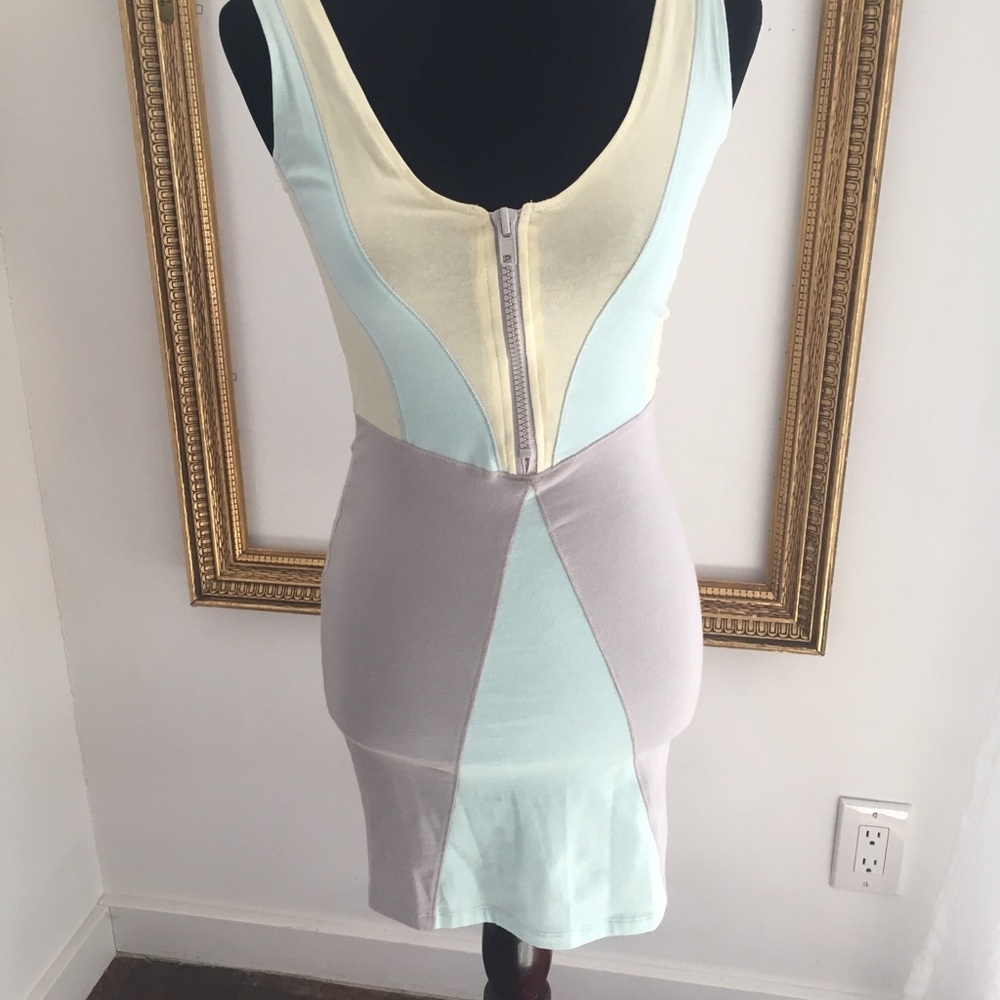 NWT Motel Rocks colorblock dress w functional zip