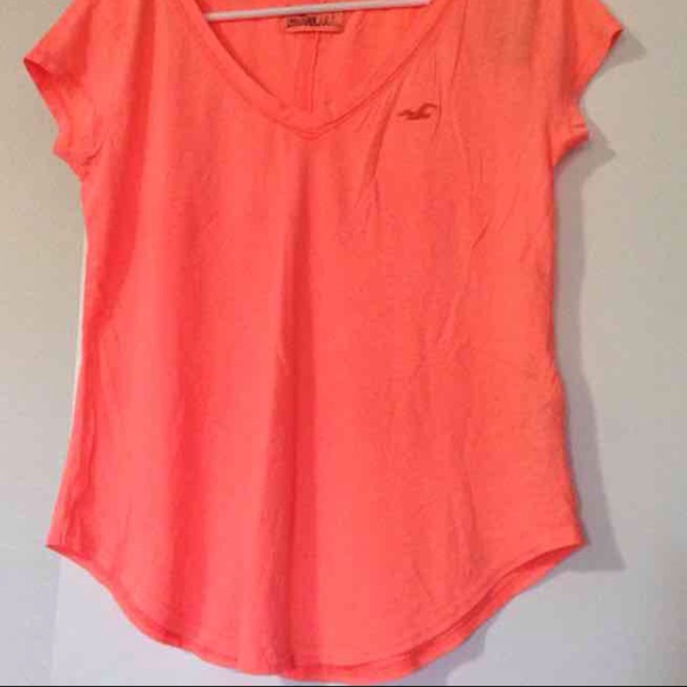 Hollister T shirt Size S NWT