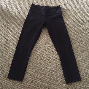 Lululemon Wonder under crop indigo leggings size 4